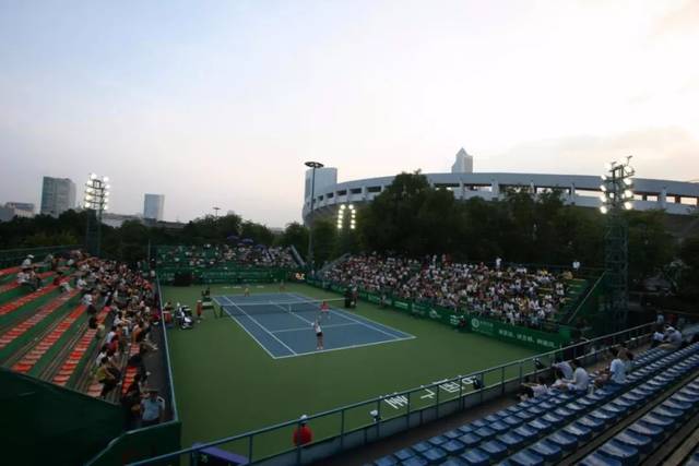 打下扎实的 打下扎实的